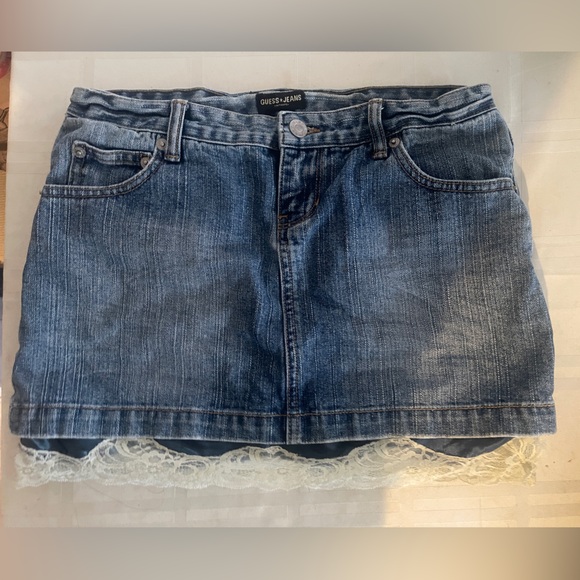 Y2K Guess Denim Mini Skirt Sz 24 - Picture 2 of 5